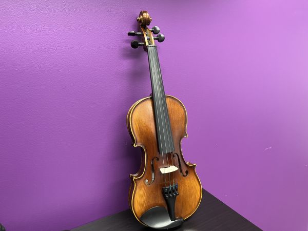 Half, 3/4 and full size violins for rent